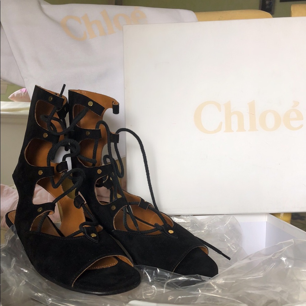 CHLOÉ black suede gladiator sandals